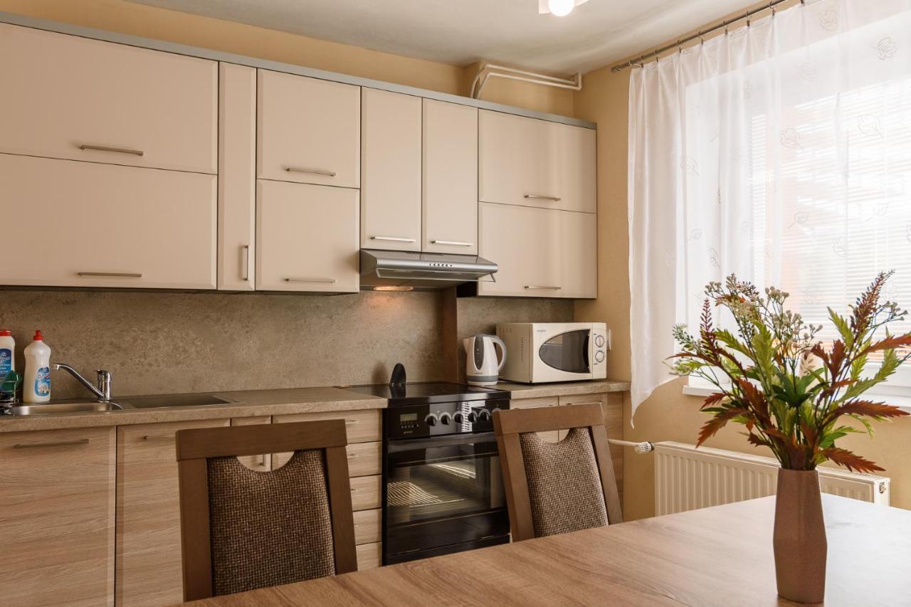 Apartman Elegant 2 Bešeňová Extérieur photo