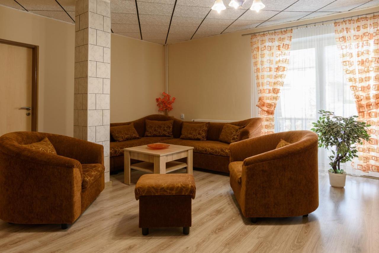 Apartman Elegant 2 Bešeňová Extérieur photo