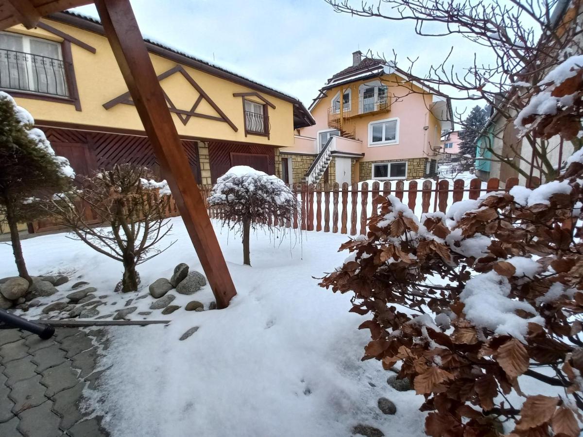 Apartman Elegant 2 Bešeňová Extérieur photo